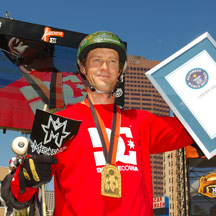 Дэнни Вей - лучший верт-скейтер по версии Transworld Skateboarding Awards 2006. Фото: www.dannyway.com