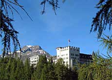 ������ Waldhaus �� ������� ��� ������������� � 1908 �. ������� ���� � �� �� ����� (Swiss Historic Hotels)