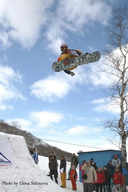 В этот раз было три дисциплины: «big air сноуборд», «big air нью-скул» и «ski-cross»