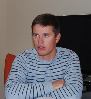 старший тренер сборной Сергей Комаров