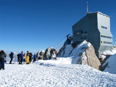 ���������. ����: Ski Press